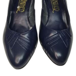 70s 80s Vintage Blue Leather Pump Heels Round Pointy Toe Size 6.5 Gently Used